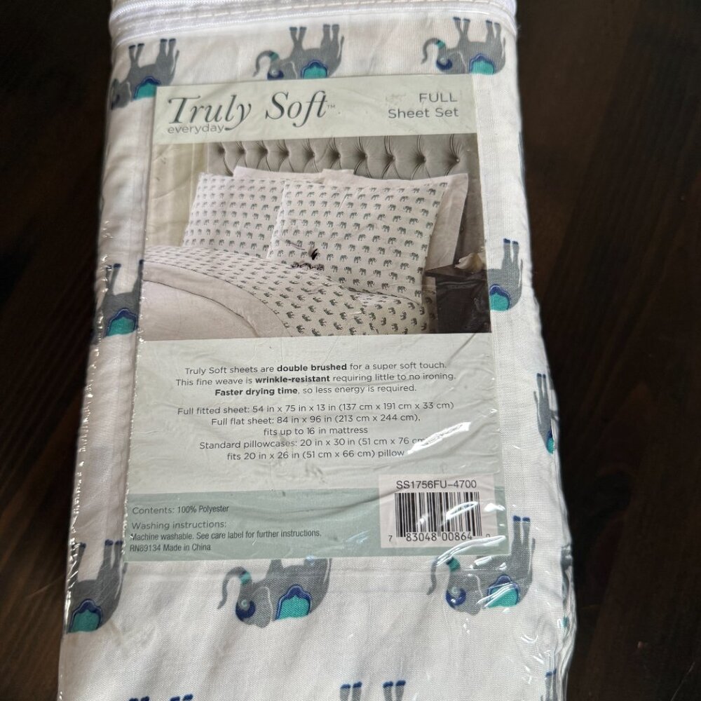 Truly Soft Full Sheet Set Elephant Graphic Trunk Up White